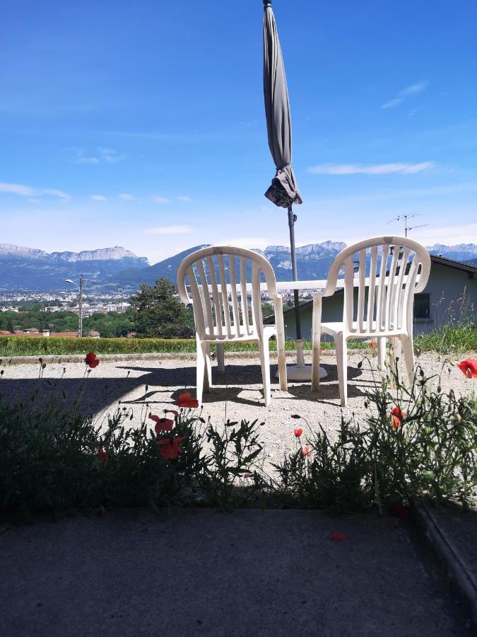 Studio Bellevue Appart Independant Renove 2024 Piscine Parking Proche Centre Annecy Poisy Exterior photo